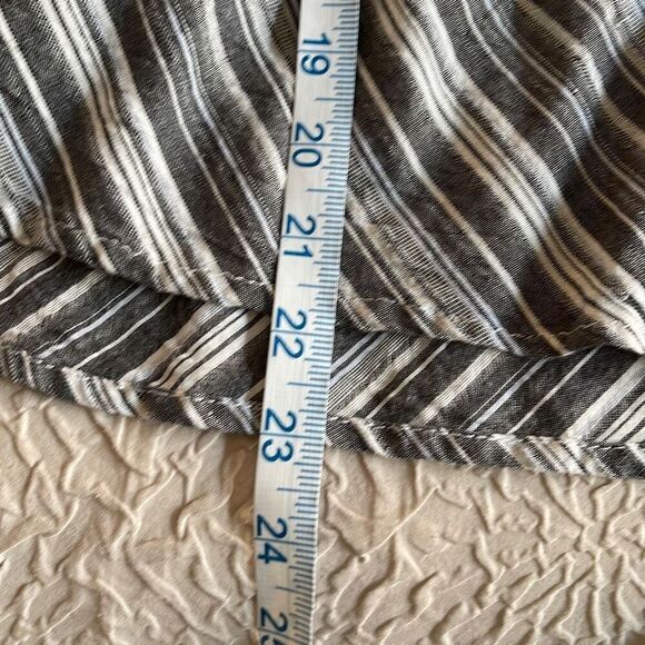 Love Notes Womens Button Up Top Blouse Striped Peplum Long Sleeve Gray Medium - Picture 9 of 9